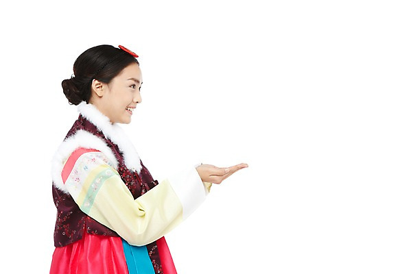 포토 JPG 스튜디오촬영 외국인 해외기획촬영 한국문화 한국전통 전통 우먼라이프 라이프스타일 응시 2012년태국 여자 전통문화 문화 모션 안내 한국 실내 한명 미소 웃음 누끼 사람 동양인 손짓 상반신 20대 성인 옆모습 조끼 체험 전통의상 한복 배자 털배자 배씨댕기 여자만 여자한명만 성인여자만 청년만 청년여자만 성인한명만 청년여자한명만 성인여자한명만 성인만 국내포토 1 동양문화 시선 아시아 뷰포인트 컨셉 전통소품 표정 인종 청년 내부 생활 외투 파일형식