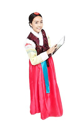 포토 JPG 스튜디오촬영 전신 외국인 해외기획촬영 한국문화 한국전통 전통 우먼라이프 라이프스타일 2012년태국 여자 전통문화 문화 한국 실내 한명 서기 미소 웃음 들기 누끼 사람 동양인 20대 성인 옆모습 하이앵글 태블릿 터치 웹서핑 조끼 체험 전통의상 한복 검색 배자 털배자 배씨댕기 여자만 여자한명만 성인여자만 청년만 청년여자만 성인한명만 청년여자한명만 성인여자한명만 성인만 국내포토 1 동양문화 아시아 뷰포인트 컨셉 모션 전통소품 표정 인종 청년 내부 생활 전자제품 스마트기기 외투 파일형식