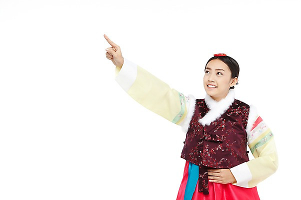 포토 JPG 스튜디오촬영 외국인 해외기획촬영 한국문화 한국전통 전통 우먼라이프 라이프스타일 응시 2012년태국 여자 전통문화 문화 모션 한국 실내 한명 미소 웃음 누끼 사람 동양인 손짓 상반신 20대 성인 앞모습 가리킴 조끼 체험 지시 전통의상 한복 배자 털배자 배씨댕기 여자만 여자한명만 성인여자만 청년만 청년여자만 성인한명만 청년여자한명만 성인여자한명만 성인만 국내포토 1 동양문화 시선 아시아 뷰포인트 컨셉 전통소품 표정 인종 청년 내부 생활 외투 파일형식