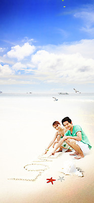 전신 PSD 외국인 동물 구름 편집 편집이미지 문자 커플 알파벳 영어 계절 여자 남자 모래 바다 여행 갈매기 조류 하늘 대문자 휴가 불가사리 사랑 미소 웃음 사람 앉기 동양인 풍경 손짓 20대 성인 해변 두명 여름 단어 여름휴가 바캉스 모래사장 소라 청년만 성인만 이미지편집 자연요소 감정 관계 모션 어패류 극피동물 표정 인종 청년 파일형식 여름_계절