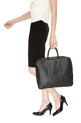 포토 JPG 스튜디오촬영 직업 우먼라이프 잡화 여자 구두 신발 신체 서류가방 가방 비즈니스 실내 한명 서기 들기 누끼 사람 정장 20대 성인 옆모습 신체부위 비즈니스라이프 치마 섹시 하반신 다리 직장인 비즈니스우먼 하이힐 매끈함 몸매 출장 각선미 여자만 여자한명만 성인여자만 청년만 청년여자만 성인한명만 청년여자한명만 성인여자한명만 성인만 국내포토 1 라이프스타일 옷 뷰포인트 컨셉 모션 하의 청년 내부 감각 여성화 파일형식