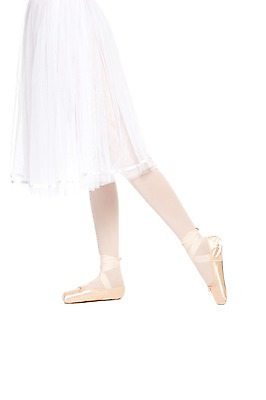 포토 JPG 스튜디오촬영 우먼라이프 잡화 여자 포즈 신발 신체 발 실내 한명 서기 누끼 사람 20대 성인 옆모습 신체부위 댄서 하반신 다리 춤 우아함 몸매 발레 발레리나 각선미 발레복 토슈즈 발레동작 여자만 여자한명만 성인여자만 청년만 청년여자만 성인한명만 청년여자한명만 성인여자한명만 성인만 국내포토 직업 1 라이프스타일 옷 뷰포인트 컨셉 모션 문화예술 청년 내부 파일형식