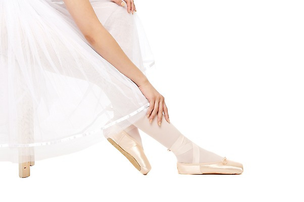 포토 JPG 스튜디오촬영 우먼라이프 잡화 여자 신발 신체 의자 발 실내 한명 누끼 사람 앉기 20대 성인 옆모습 신체부위 댄서 하반신 다리 춤 우아함 몸매 발레 발레리나 각선미 발레복 토슈즈 여자만 여자한명만 성인여자만 청년만 청년여자만 성인한명만 청년여자한명만 성인여자한명만 성인만 국내포토 직업 1 라이프스타일 옷 뷰포인트 가구 컨셉 모션 문화예술 청년 내부 파일형식