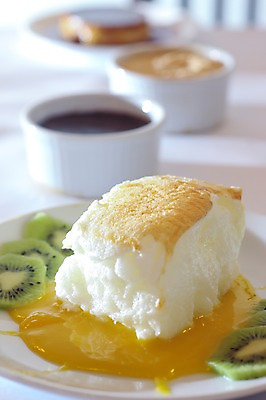 포토 JPG 그릇 식기 접시 음식 빵 백그라운드 과일 디저트 키위 요리 근접촬영 사람없음 아웃포커스 장식 초콜릿 계란 국내포토 뷰포인트 촬영기법 알 파일형식