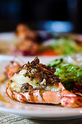 포토 JPG 그릇 식기 접시 음식 채소 새우 요리 근접촬영 사람없음 아웃포커스 중식 해물요리 해산물 새우요리 칠리소스 새우구이 왕새우구이 국내포토 뷰포인트 촬영기법 갑각류 소스_음식 구이 파일형식