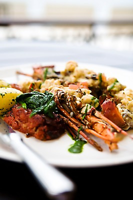 포토 JPG 주간 그릇 식기 접시 아시아 음식 포크 채소 치즈 요리 근접촬영 사람없음 아웃포커스 버섯 바닷가재 해산물 말레이시아 코타키나발루 국내포토 자연요소 나라 뷰포인트 유제품 촬영기법 가재 파일형식