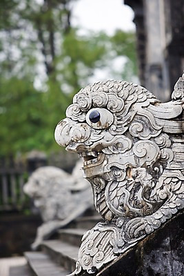 포토 JPG 주간 나무 식물 동물 해외풍경 해외 건축물 건축 아시아 조각 백그라운드 풍경 사람없음 야외 건물 아웃포커스 조각상 계단 동남아시아 베트남 돌조각 층 동물상 조각_조소 국내포토 자연요소 나라 촬영기법 조형물 돌_바위 조소 파일형식