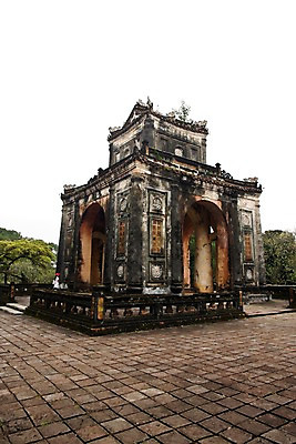 포토 JPG 주간 나무 식물 해외풍경 해외 건축물 건축 아시아 외국문화 유적 유적지 자연 풍경 사람없음 야외 건물 동남아시아 베트남 국내포토 자연요소 전통 나라 문화 고건축 생태계 파일형식