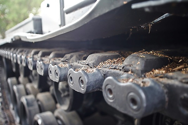 포토 JPG 주간 해외풍경 해외 아시아 백그라운드 유적 자연 풍경 사람없음 야외 아웃포커스 동남아시아 바퀴 박물관 전쟁 탱크 베트남 국내포토 자연요소 전통 나라 촬영기법 생태계 파일형식