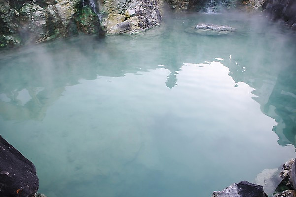 포토 JPG 주간 해외풍경 해외 아시아 백그라운드 풍경 사람없음 야외 물 일본 온천 돌_바위 바위 뜨거움 연기 군마 온수 쿠사츠 이바라키 국내포토 자연요소 나라 스파 파일형식