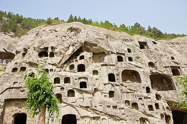 포토 JPG 주간 해외풍경 해외 아시아 종교 로우앵글 외국문화 불교 문화예술 풍경 사람없음 야외 관광지 중국 세계문화유산 암석 돌_바위 바위 사찰 사원 동굴 불상 허난성 국내포토 자연요소 나라 문화 뷰포인트 여행 비즈니스 종교건축 문화재 성 파일형식