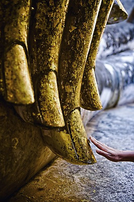 포토 JPG 주간 해외풍경 해외 손 아시아 백그라운드 불교 유적 부분 유적지 태국 야외 아웃포커스 신체부위 만지기 사찰 사원 역사 불상 국내포토 자연요소 전통 나라 종교 고건축 비즈니스 종교건축 모션 촬영기법 사람 풍경 파일형식