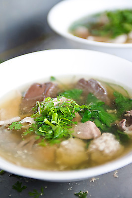 포토 JPG 그릇 식기 접시 음식 백그라운드 채소 육류 요리 근접촬영 사람없음 아웃포커스 전통음식 퓨전요리 국물 국내포토 전통 뷰포인트 식재료 촬영기법 파일형식