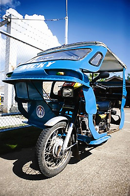 포토 JPG 주간 구름 해외풍경 해외 아시아 교통수단 한대 하늘 대중교통 필리핀 풍경 사람없음 야외 관광지 맑음 주차 휴양지 트라이씨클 국내포토 자연요소 1 나라 여행 교통 날씨 동남아시아 장소 파일형식