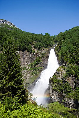 포토 JPG 주간 나무 식물 해외풍경 유럽 유럽풍경 자연 북유럽 노르웨이 풍경 사람없음 야외 절벽 폭포 국내포토 자연요소 해외 나라 생태계 파일형식