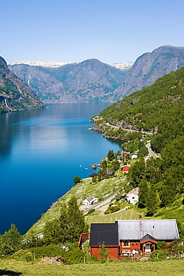 포토 JPG 주간 식물 해외풍경 건축물 건축 유럽 유럽풍경 자연 주택 북유럽 노르웨이 풍경 사람없음 야외 마을 풀 플롬 국내포토 자연요소 해외 나라 건물 생태계 파일형식