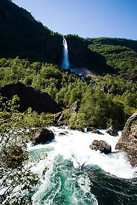 포토 JPG 주간 나무 식물 해외풍경 유럽 유럽풍경 자연 북유럽 노르웨이 풍경 사람없음 야외 폭포 돌_바위 바위 피오르 국내포토 자연요소 해외 나라 생태계 지형 파일형식