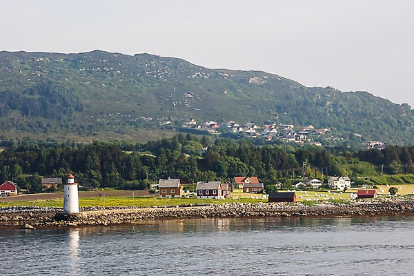 포토 JPG 주간 나무 식물 해외풍경 건축물 건축 유럽 바다 고건축 유럽풍경 자연 산 주택 등대 북유럽 노르웨이 풍경 사람없음 야외 국내포토 자연요소 해외 나라 건물 생태계 파일형식