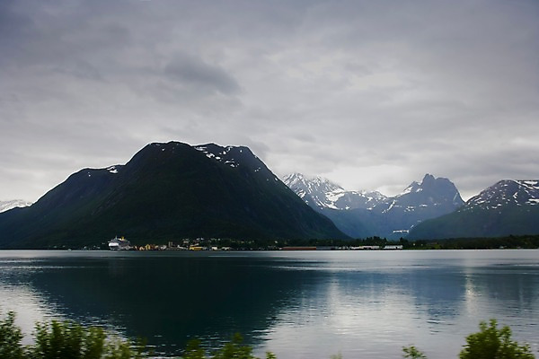 포토 JPG 주간 해외풍경 유럽 바다 유럽풍경 자연 산 북유럽 노르웨이 풍경 사람없음 야외 눈 몰데 국내포토 자연요소 해외 나라 날씨 생태계 파일형식