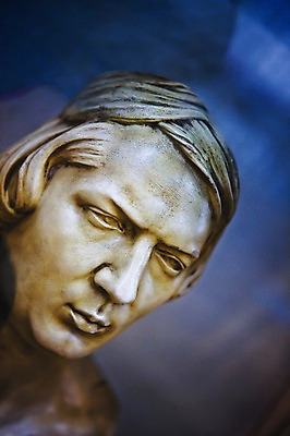 포토 JPG 유럽 조각 백그라운드 독일 사람 사람없음 조형물 조각상 석상 로베트르슈만 흉상 조각_조소 국내포토 나라 미술 조소 파일형식