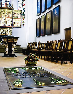 포토 JPG 식물 건축물 건축 꽃 유럽 기독교 종교 액자 백그라운드 의자 프레임 독일 실내 틀 사람없음 관광지 인테리어 조형물 라이프치히 국내포토 디자인 나라 여행 가구 미술 내부 파일형식