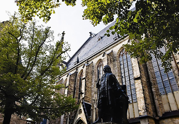 포토 JPG 주간 나무 식물 해외풍경 건축물 건축 유럽 기독교 종교 유럽풍경 나뭇잎 독일 풍경 사람없음 야외 관광지 조형물 라이프치히 국내포토 자연요소 해외 나라 여행 잎 미술 파일형식