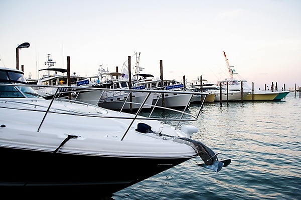 포토 JPG 주간 해외풍경 해외 스포츠 바다 수상교통 북아메리카 요트 풍경 사람없음 야외 노을 미국 정박 마리나 마이애미 선박 국내포토 자연요소 교통수단 배_교통 아메리카 파일형식
