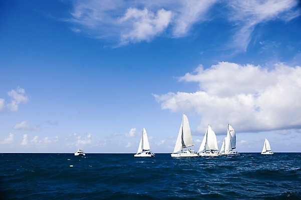 포토 JPG 주간 구름 해외풍경 해외 교통수단 바다 백그라운드 요트 자연 하늘 풍경 사람없음 야외 보트 휴양지 인도양 세이셸 선박 국내포토 자연요소 교통 수상교통 배_교통 아프리카 장소 생태계 파일형식