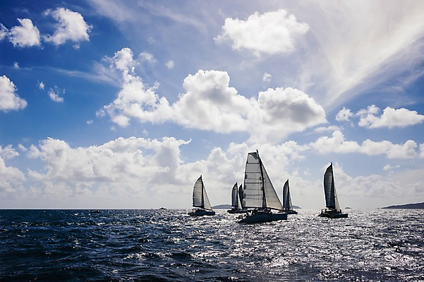 포토 JPG 주간 구름 해외풍경 해외 교통수단 바다 백그라운드 요트 자연 하늘 풍경 사람없음 야외 햇빛 반사 보트 휴양지 인도양 세이셸 선박 국내포토 자연요소 교통 수상교통 배_교통 아프리카 태양 장소 생태계 파일형식