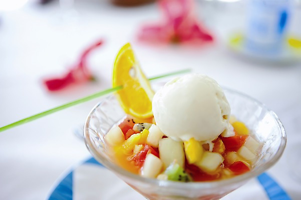 포토 JPG 그릇 식기 열매 백그라운드 오렌지 과일 아이스크림 디저트 여름음식 키위 근접촬영 사람없음 아웃포커스 장식 빙수 과일빙수 제철음식 국내포토 식물 음식 뷰포인트 촬영기법 제철 파일형식 여름_계절