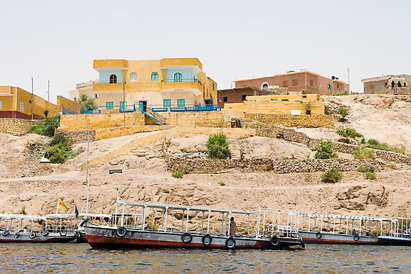 포토 JPG 주간 나무 식물 해외풍경 해외 건축물 건축 교통수단 바다 외국문화 백그라운드 유적 중동 이집트 풍경 사람없음 야외 건물 아스완 선박 국내포토 자연요소 전통 나라 문화 교통 수상교통 아프리카 파일형식