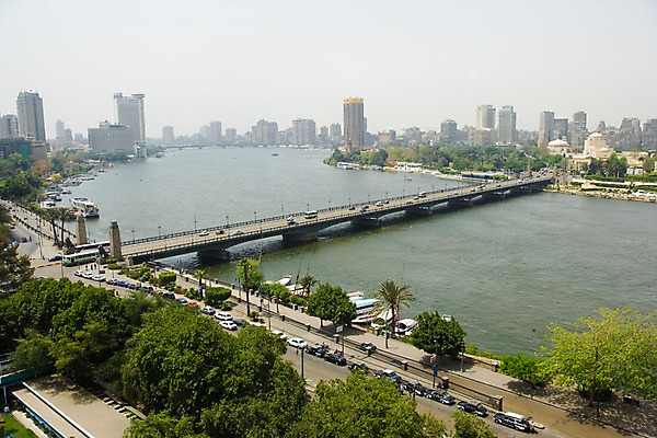 포토 JPG 주간 나무 식물 해외풍경 해외 시설물 건축물 도로 교통수단 외국문화 백그라운드 중동 자동차 이집트 풍경 빌딩 사람없음 야외 건물 강 도시풍경 차도 다리 도시 아스완 가교 국내포토 자연요소 건축 나라 문화 길 육상교통 교통 교통시설 아프리카 파일형식