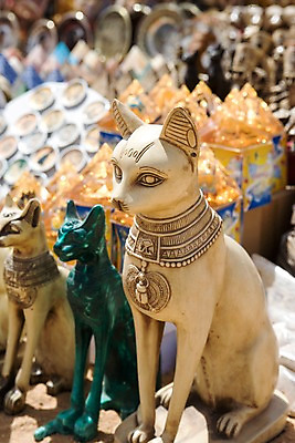 포토 JPG 주간 동물 해외풍경 해외 조각 외국문화 백그라운드 중동 유물 이집트 풍경 사람없음 야외 장식 조각상 전시 기념품 아스완 조각_조소 국내포토 자연요소 전통 나라 문화 아프리카 조형물 오브젝트 조소 파일형식