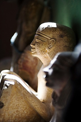 포토 JPG 주간 해외풍경 해외 건축 조각 외국문화 백그라운드 유적 중동 이집트 풍경 근접촬영 사람없음 야외 아웃포커스 장식 조각상 피규어 기념품 룩소르 조각_조소 국내포토 자연요소 전통 나라 문화 뷰포인트 아프리카 촬영기법 조형물 미니어처 오브젝트 조소 파일형식