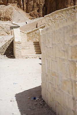 포토 JPG 주간 해외풍경 해외 건축물 건축 외국문화 백그라운드 유적 중동 이집트 풍경 사람없음 야외 계단 돌_바위 바위 룩소르 국내포토 자연요소 전통 나라 문화 아프리카 파일형식