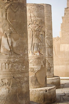 포토 JPG 주간 모양 문자 해외풍경 해외 건축물 건축 벽 외국문화 백그라운드 유적 중동 이집트 풍경 사람없음 야외 기둥 벽화 그림 룩소르 국내포토 자연요소 전통 나라 문화 아프리카 파일형식