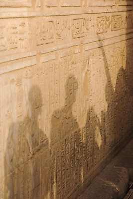 포토 JPG 주간 모양 문자 해외풍경 해외 건축물 기호 건축 벽 외국문화 백그라운드 유적 중동 이집트 그림자 풍경 사람없음 야외 피규어 벽화 그림 룩소르 국내포토 자연요소 전통 나라 문화 아프리카 미니어처 파일형식