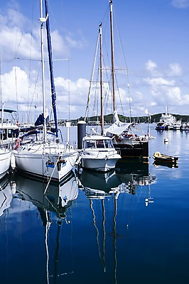 포토 JPG 주간 구름 해외풍경 해외 바다 백그라운드 요트 자연 하늘 풍경 사람없음 야외 반사 보트 오세아니아 휴양지 뉴칼레도니아 선박 국내포토 자연요소 나라 수상교통 배_교통 장소 생태계 파일형식