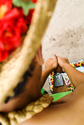 포토 JPG 주간 모자 해외풍경 해외 꽃 사람 손짓 해변 야외 아웃포커스 하이앵글 오세아니아 코코넛 뉴칼레도니아 아메데섬 국내포토 자연요소 식물 잡화 나라 바다 뷰포인트 섬 과일 모션 촬영기법 풍경 파일형식