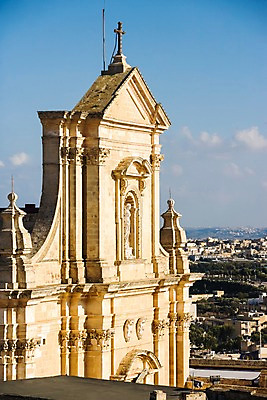 포토 JPG 주간 구름 해외풍경 해외 건축물 종교 종교시설 하늘 사람없음 야외 관광지 도시풍경 성당 맑음 도시 몰타 고조 국내포토 자연요소 건축 유럽 여행 종교건축 날씨 풍경 시설 파일형식