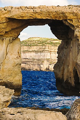 포토 JPG 주간 해외풍경 해외 파도 바다 자연 풍경 사람없음 야외 관광지 절벽 돌_바위 지중해 몰타 고조 라임스톤 석회암 국내포토 자연요소 유럽 여행 암석 생태계 파일형식