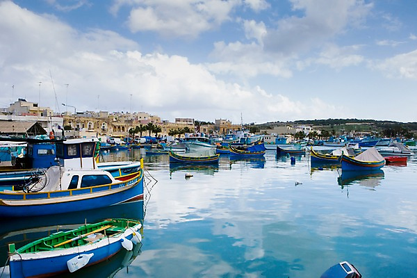 포토 JPG 주간 구름 직업 해외풍경 해외 건축물 백그라운드 요트 자연 하늘 어업 풍경 사람없음 야외 건물 마을 항구 보트 휴양지 몰타 마사슬록 선박 국내포토 자연요소 건축 유럽 산업 수상교통 배_교통 교통시설 장소 생태계 파일형식