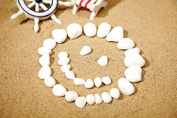 포토 JPG 스튜디오촬영 모래 백그라운드 컨셉 열쇠 실내 표정 미소 웃음 사람없음 돌_바위 조약돌 핸들 키_배핸들 국내포토 내부 파일형식