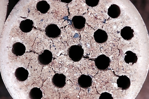 포토 JPG 생활용품 백그라운드 겨울 근접촬영 사람없음 하이앵글 난로 연료 난방 연탄 연탄재 국내포토 계절 뷰포인트 난방기 오브젝트 파일형식