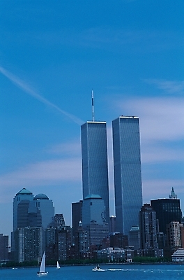 포토 JPG 주간 구름 해외풍경 해외 건축 외국문화 교통 수상교통 북아메리카 요트 해외건축 아메리카 풍경 빌딩 사람없음 야외 건물 강 미국 도시 뉴욕 맨해튼 해외도시 선박 상업시설 국내포토 자연요소 건축물 문화 교통수단 배_교통 대륙 시설 상업 파일형식