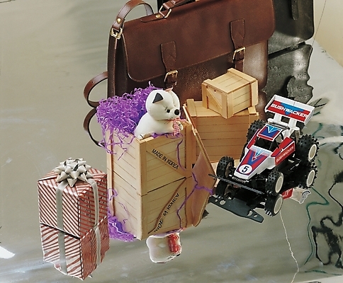 포토 JPG 인형 가방 포장 실내 선물 이벤트 사람없음 상자 장난감 곰인형 나무상자 경주용자동차 오브젝트 스포츠카 가죽가방 국내포토 잡화 자동차 내부 파일형식