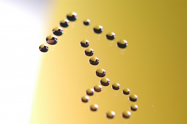 포토 JPG 문자 기호 여자 화살표 백그라운드 표시 화살 물 물방울 방향 남자기호 여자만 국내포토 자연요소 사람 성별기호 파일형식