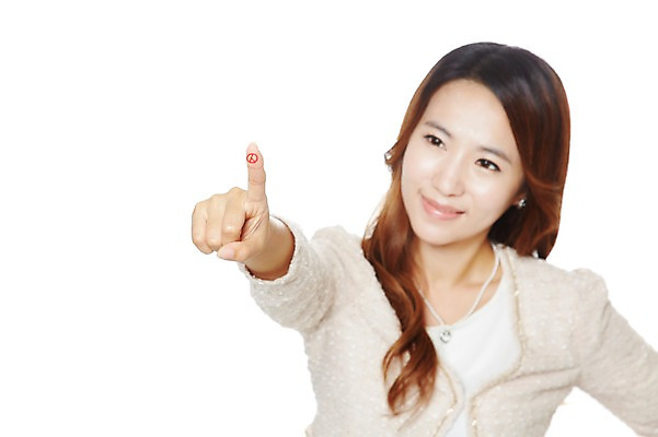 포토 JPG 스튜디오촬영 직업 우먼라이프 라이프스타일 긴머리 여자 비즈니스 모션 실내 한명 미소 웃음 누끼 사람 동양인 정장 손짓 상반신 20대 성인 앞모습 아웃포커스 한국인 직장인 비즈니스우먼 투표 선거 여자만 여자한명만 성인여자만 청년만 청년여자만 성인한명만 청년여자한명만 성인여자한명만 성인만 유권자 국내포토 1 헤어스타일 옷 뷰포인트 촬영기법 표정 인종 청년 내부 생활 민주주의 파일형식