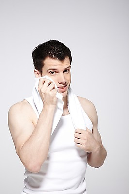 포토 JPG 스튜디오촬영 서양인 외국인 백인 해외기획촬영 라이프스타일 2012년태국 남자 맨라이프 러닝셔츠 회색배경 실내 한명 미소 웃음 들기 사람 상반신 성인 앞모습 30대 수건 민소매 뷰티 세수 닦기 남자만 남자한명만 성인남자만 성인한명만 성인남자한명만 장년만 장년남자만 장년남자한명만 성인만 국내포토 1 뷰포인트 백그라운드 셔츠 상의 모션 표정 인종 내부 생활 장년 위생용품 청결 회색 파일형식