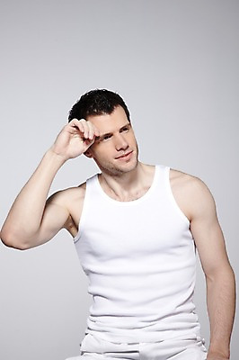 포토 JPG 스튜디오촬영 서양인 외국인 백인 해외기획촬영 라이프스타일 응시 2012년태국 남자 맨라이프 포즈 러닝셔츠 회색배경 실내 한명 사람 상반신 성인 앞모습 30대 민소매 뷰티 남자만 남자한명만 성인남자만 성인한명만 성인남자한명만 장년만 장년남자만 장년남자한명만 성인만 국내포토 1 시선 뷰포인트 백그라운드 셔츠 상의 인종 내부 생활 장년 회색 파일형식